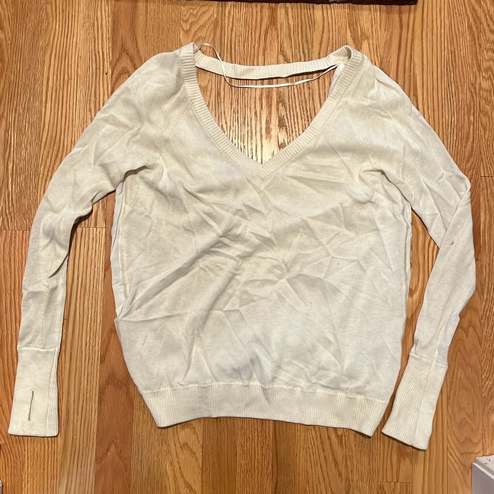 VNeck lululemon sweater